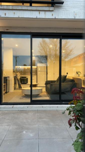CBD Contemporary Comfort Townhouse 2 Bed 2Bath